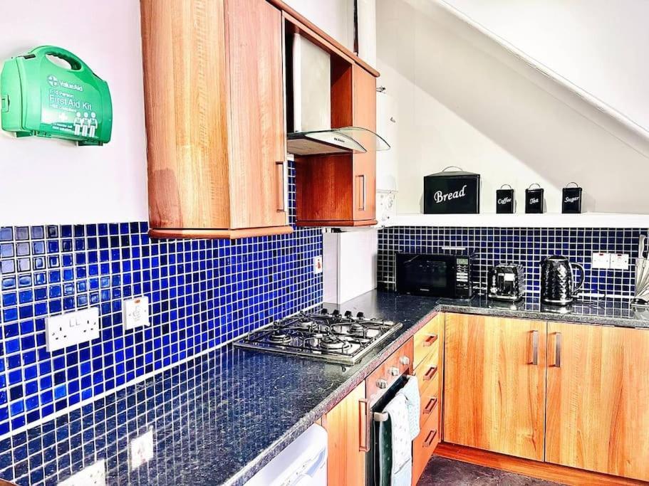Crown House Two Bedroom Apartment Aberdeen Zewnętrze zdjęcie